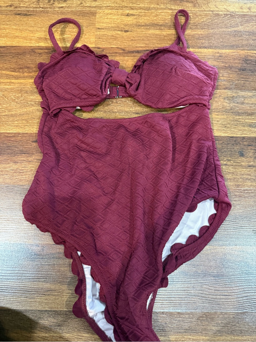Women's One Piece Burgundy Swimsuit Cupshe NWT Size Medium